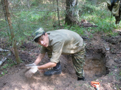 Конец апреля - начало мая 2007 года. Ярцевский район Смоленской области.