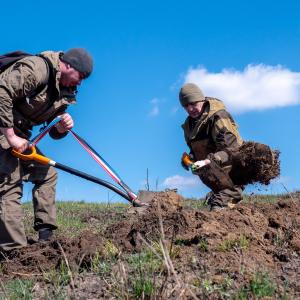 Останки семи неизвестных красноармейцев обнаружили участники международной экспедиции в Моздокском районе